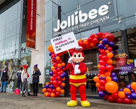 Jollibee eyes third UK restaurant location.